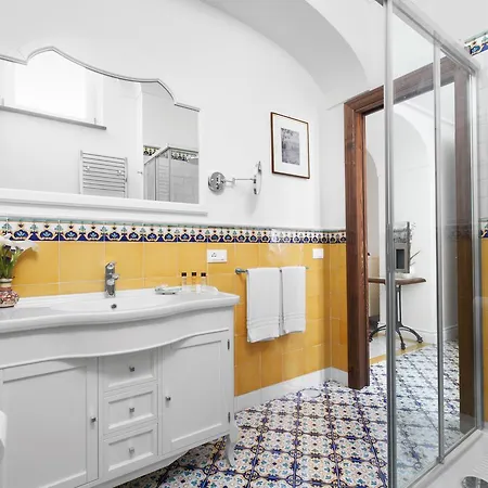 Palazzo Delle Grazie 2* Σορέντο